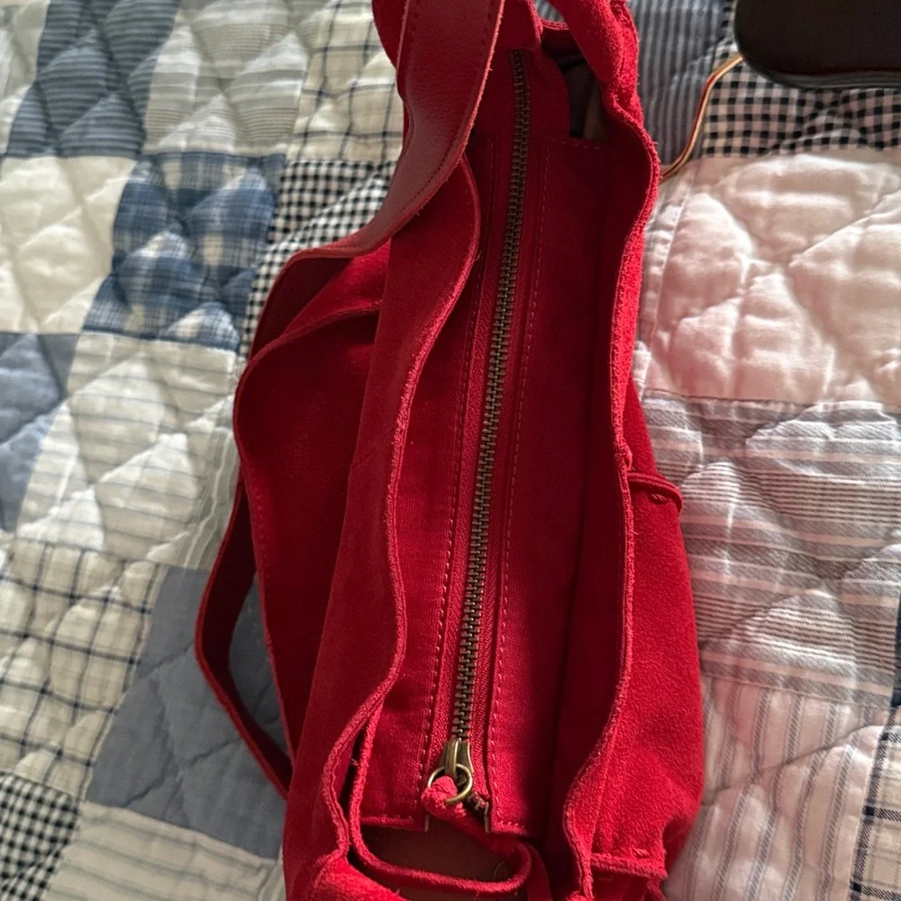The Sak Los Feliz Scarlet Red Suede Hobo Bag Handbag Purse - Picture 8 of 16